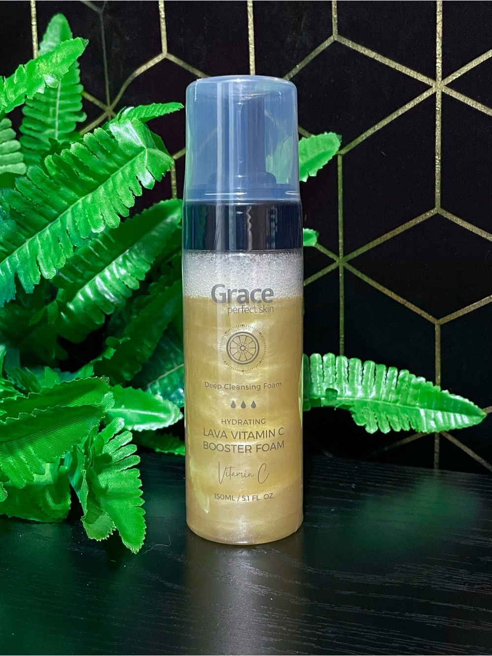 Grace Lava Vitamin C Booster Foam - Shimmery Gold
